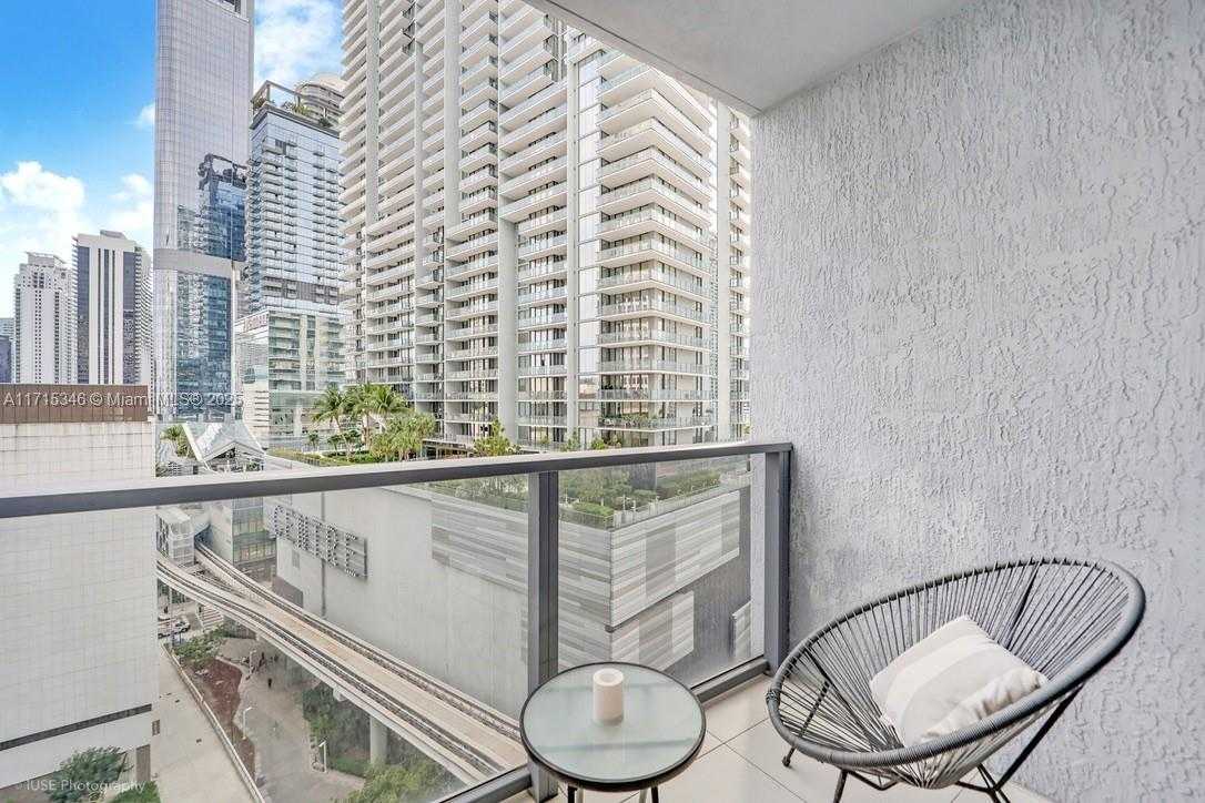 Small Image of 31 SOUTH EAST 6TH ST #1703, Miami Number 9