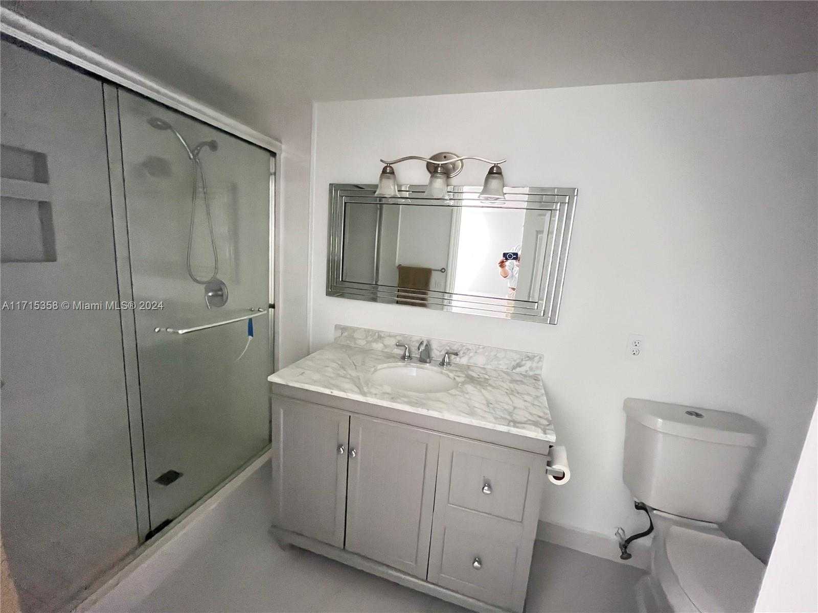 Small Image of 1849 SOUTH OCEAN DR #409, Hallandale Beach Number 10