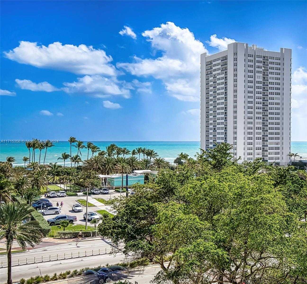 Small Image of 1849 SOUTH OCEAN DR #409, Hallandale Beach Number 12