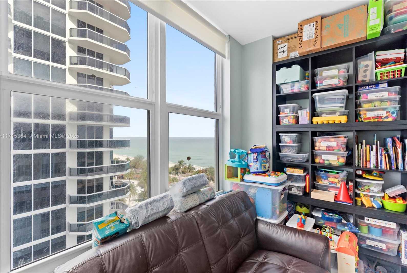 Small Image of 4747 COLLINS AVE #809, Miami Beach Number 3