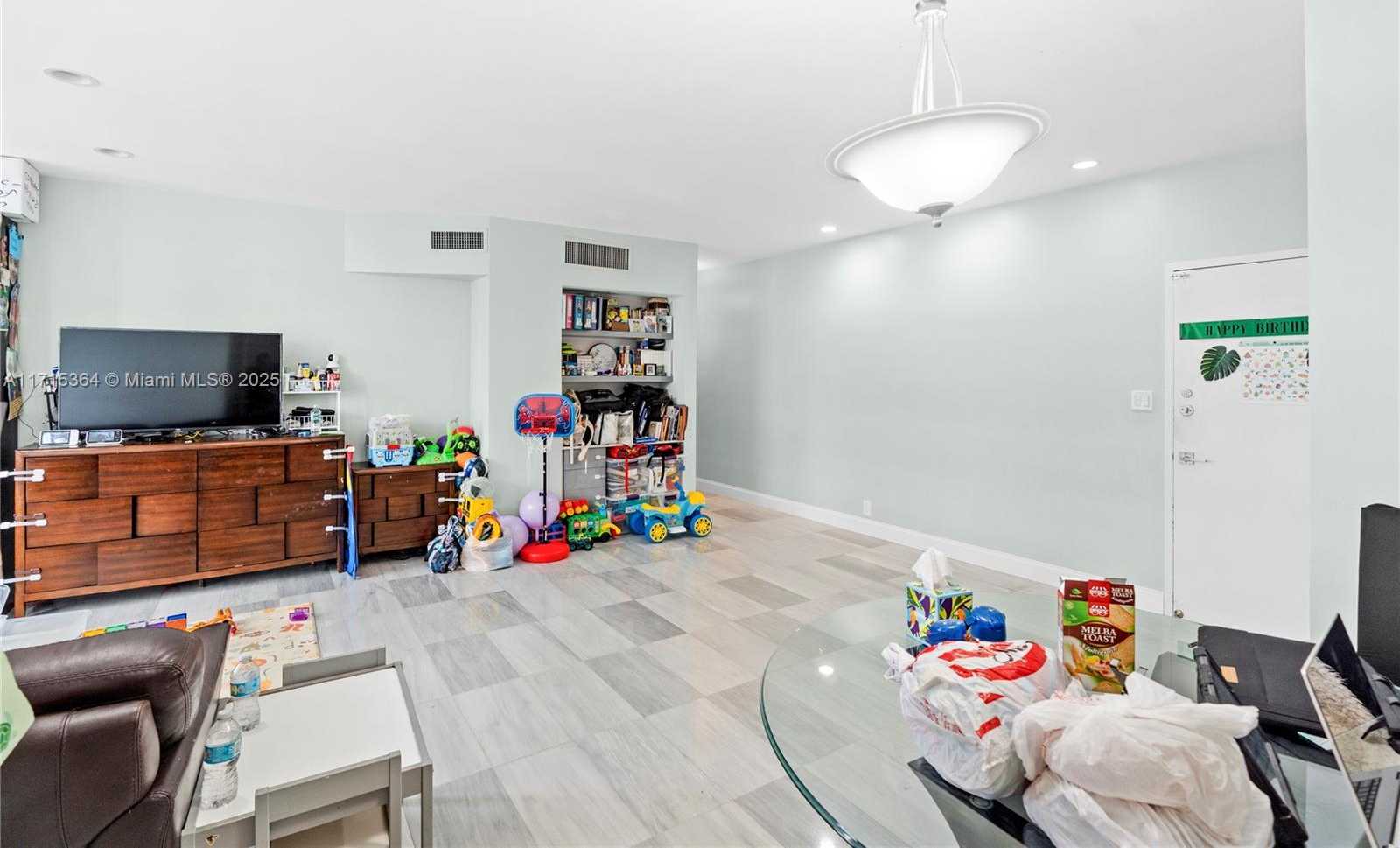 Small Image of 4747 COLLINS AVE #809, Miami Beach Number 7