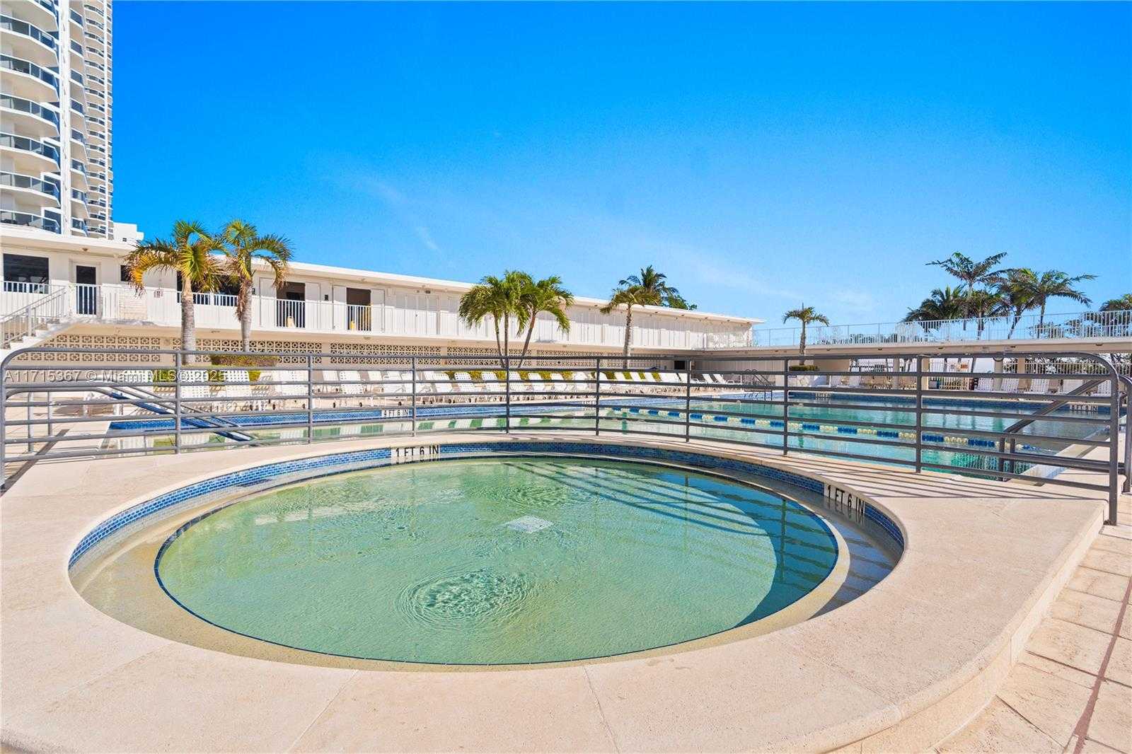Small Image of 4747 COLLINS AVE #1403, Miami Beach Number 34