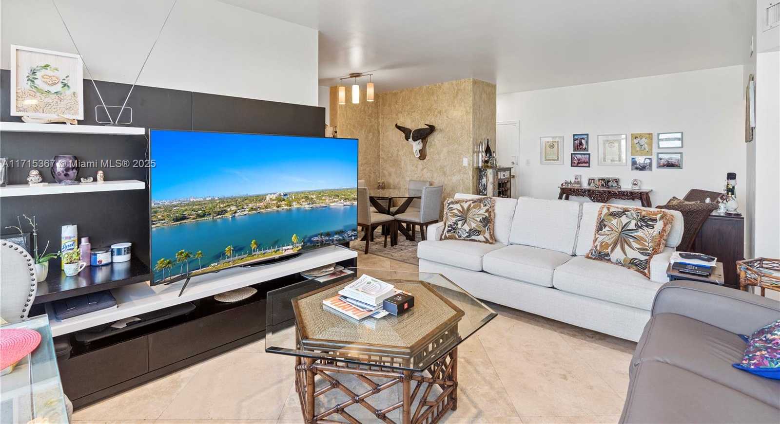 Small Image of 4747 COLLINS AVE #1403, Miami Beach Number 8