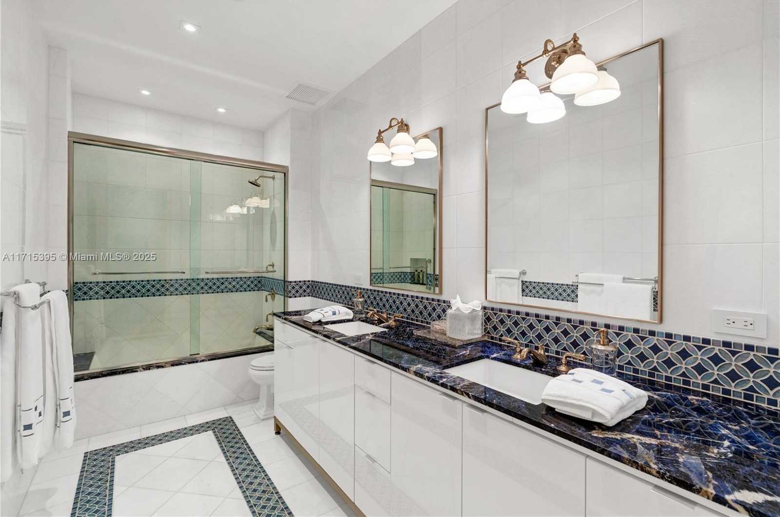 Small Image of 430 GRAND BAY DRIVE #PH-1AN, Key Biscayne Number 31