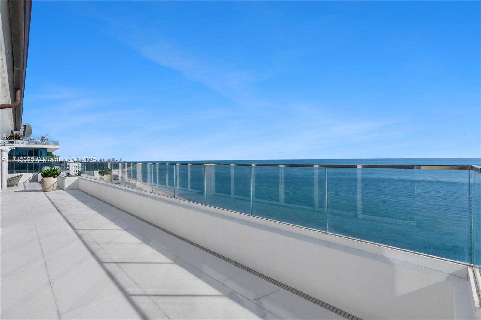 Small Image of 430 GRAND BAY DRIVE #PH-1AN, Key Biscayne Number 34