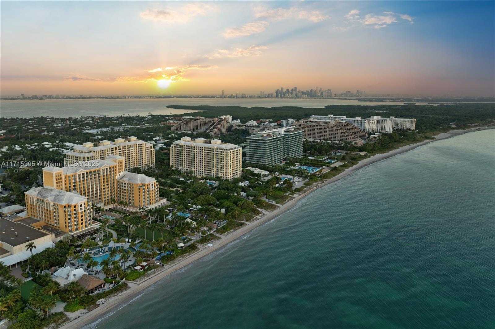 Small Image of 430 GRAND BAY DRIVE #PH-1AN, Key Biscayne Number 39
