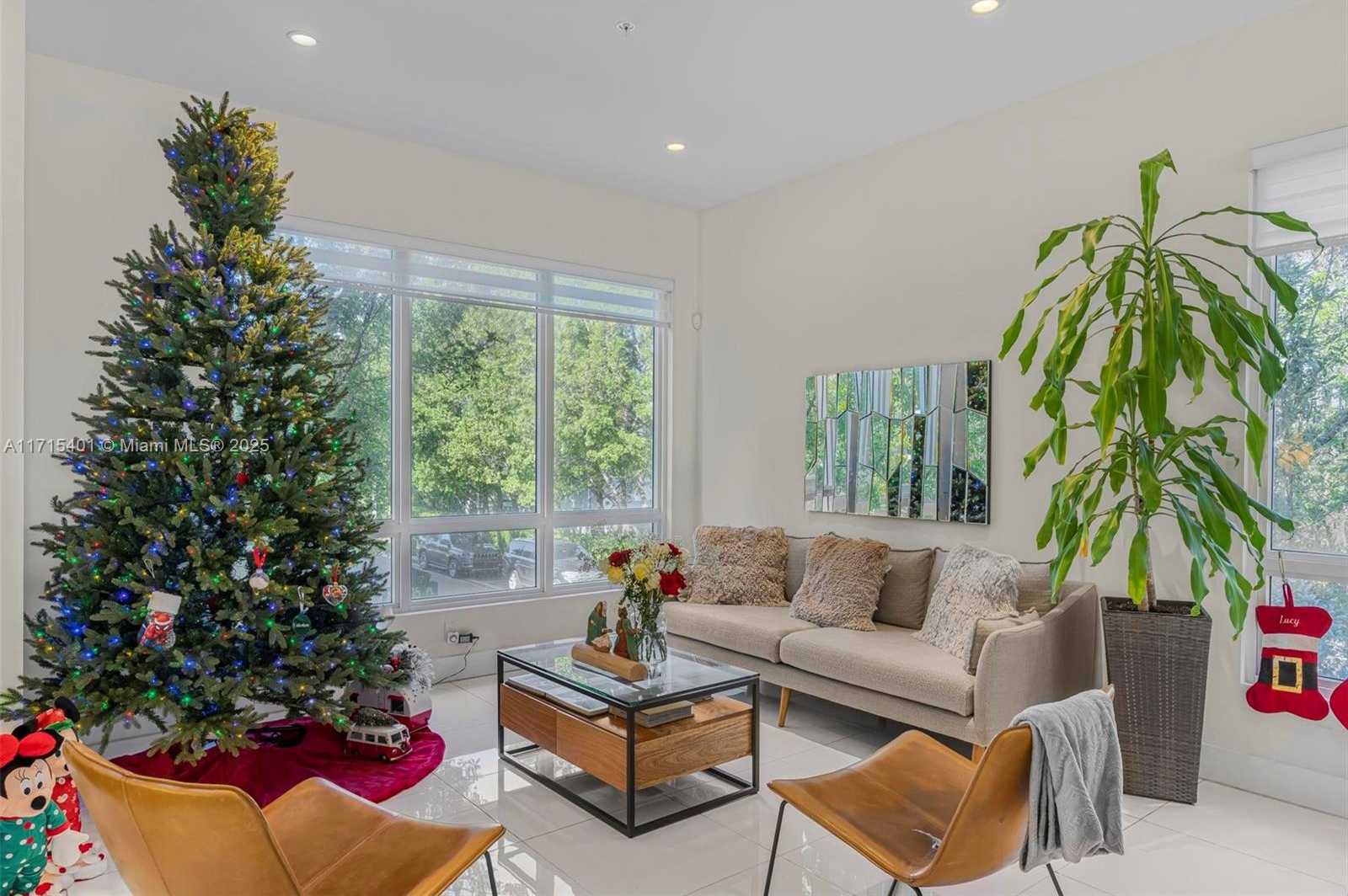 Small Image of 6671 NORTH WEST 105TH PL #6671, Doral Number 11