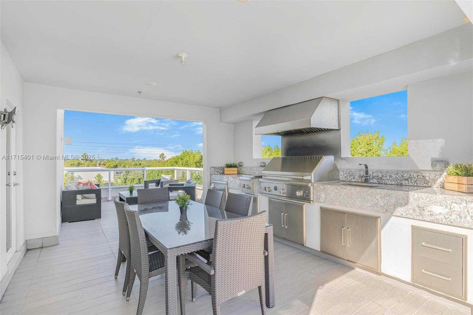 Small Image of 6671 NORTH WEST 105TH PL #6671, Doral Number 33