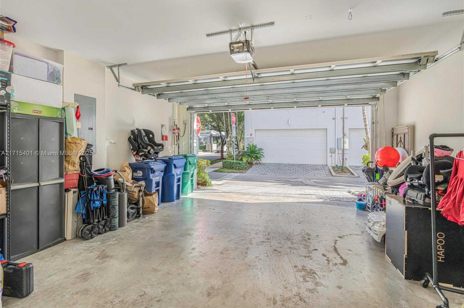 Small Image of 6671 NORTH WEST 105TH PL #6671, Doral Number 38
