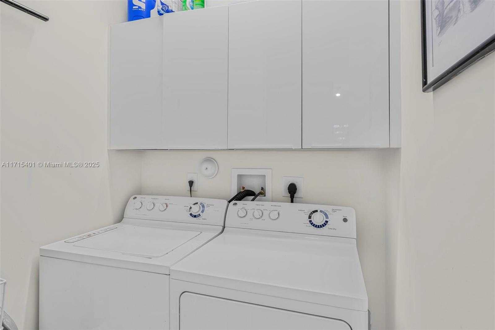 Small Image of 6671 NORTH WEST 105TH PL #6671, Doral Number 39