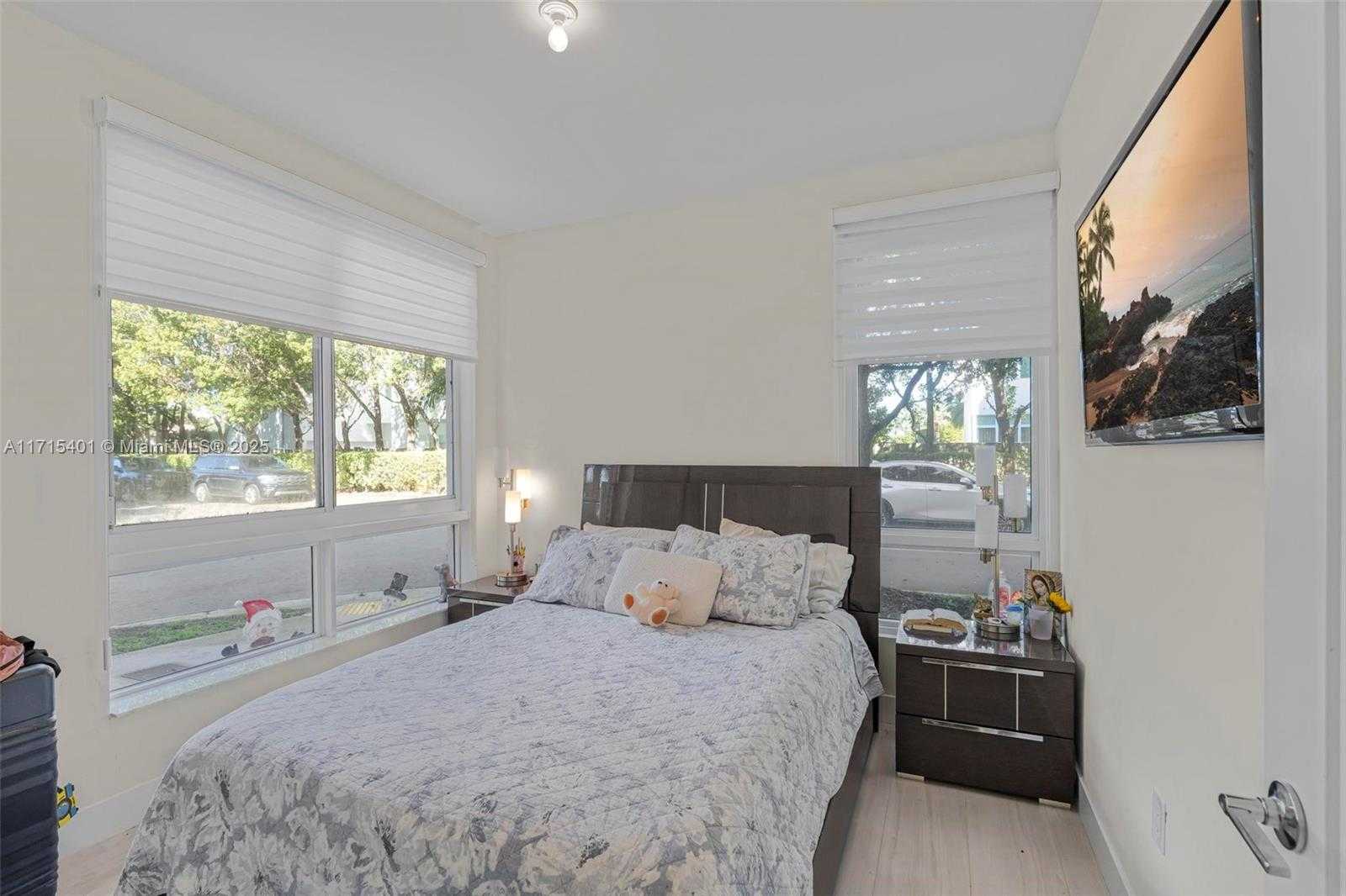 Small Image of 6671 NORTH WEST 105TH PL #6671, Doral Number 44