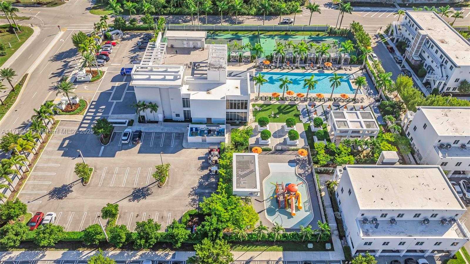 Small Image of 6671 NORTH WEST 105TH PL #6671, Doral Number 50