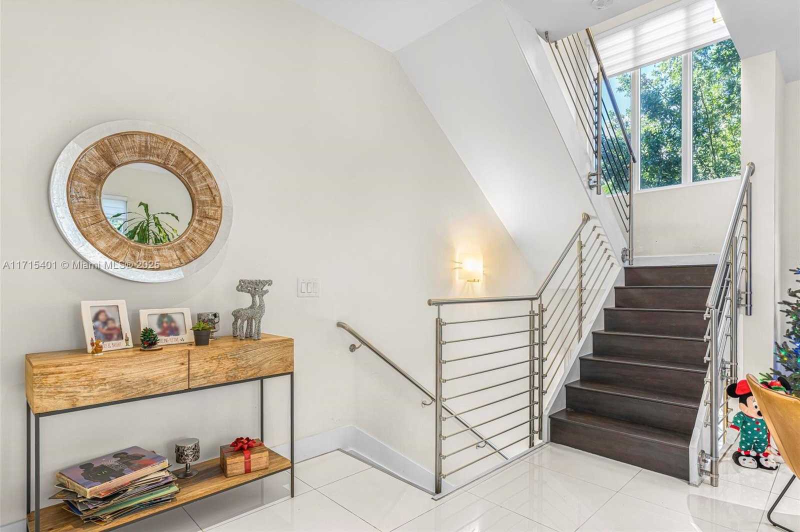 Small Image of 6671 NORTH WEST 105TH PL #6671, Doral Number 9