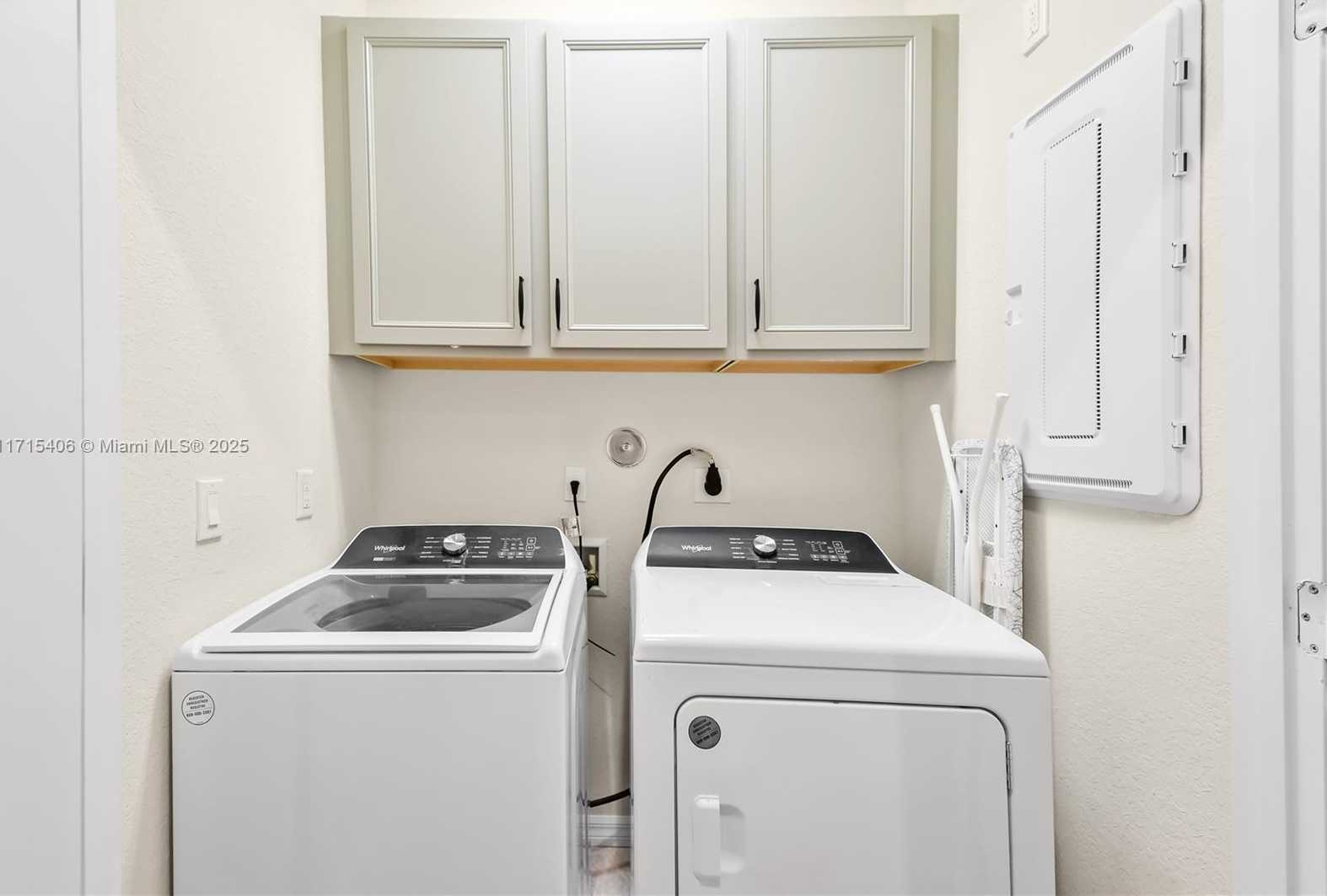 Small Image of 2156 SOUTH APPLETON CIR S #2156, Oakland Park Number 15