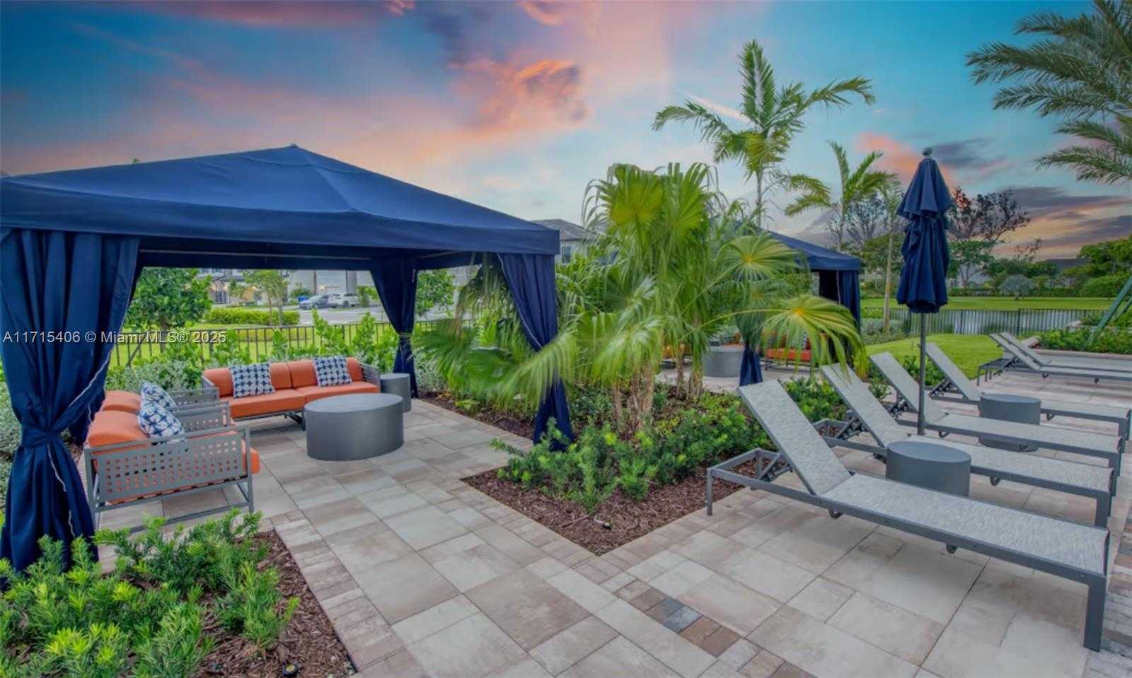 Small Image of 2156 SOUTH APPLETON CIR S #2156, Oakland Park Number 24