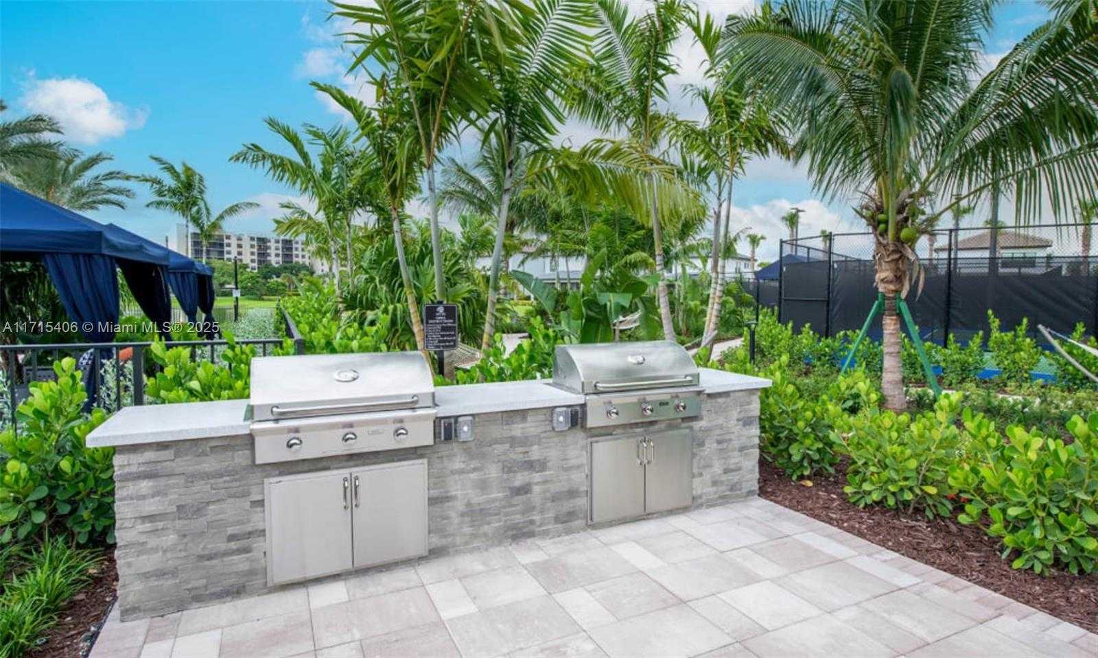Small Image of 2156 SOUTH APPLETON CIR S #2156, Oakland Park Number 25