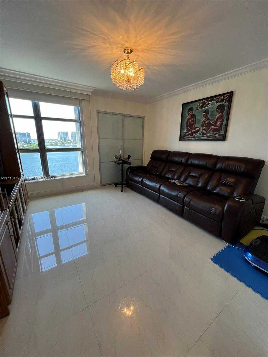 Small Image of 3530 Mystic Pointe Dr, Aventura, FL 33180, USA Number 20