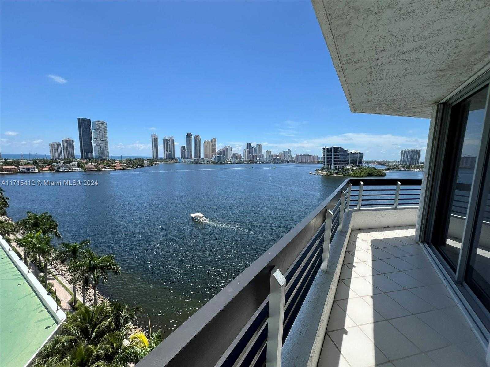 Small Image of 3530 Mystic Pointe Dr, Aventura, FL 33180, USA Number 29