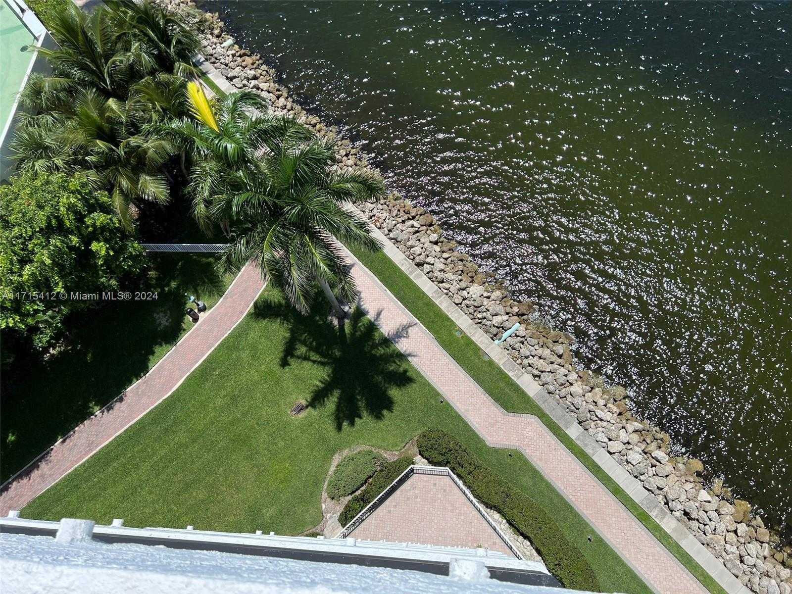 Small Image of 3530 Mystic Pointe Dr, Aventura, FL 33180, USA Number 33