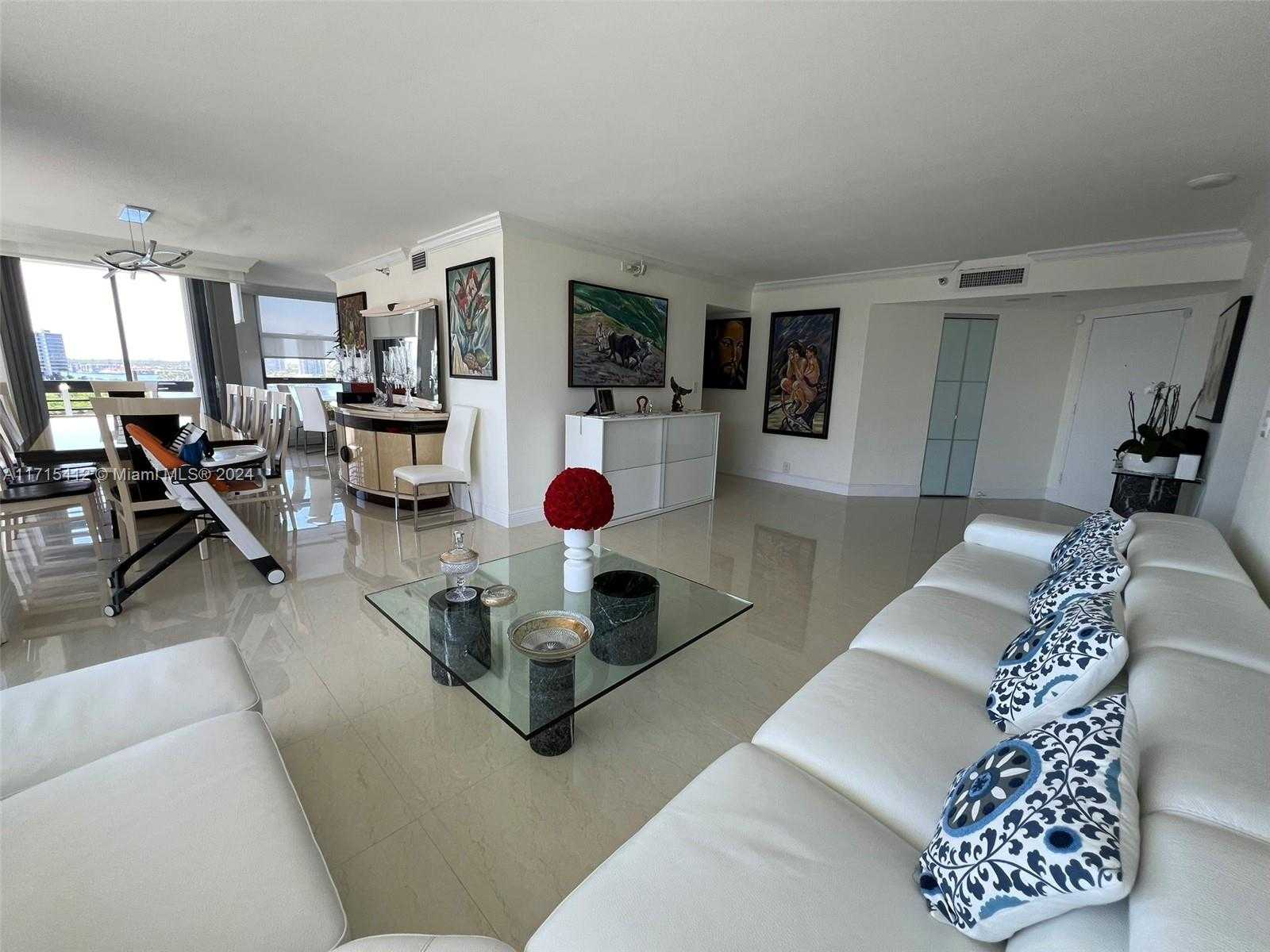Small Image of 3530 Mystic Pointe Dr, Aventura, FL 33180, USA Number 9
