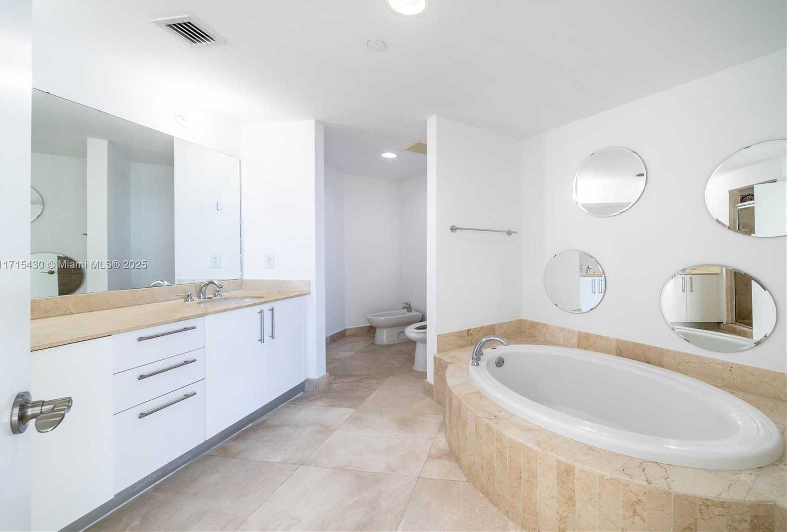 Small Image of 3330 NORTH EAST 190TH ST #LPH14, Aventura Number 11