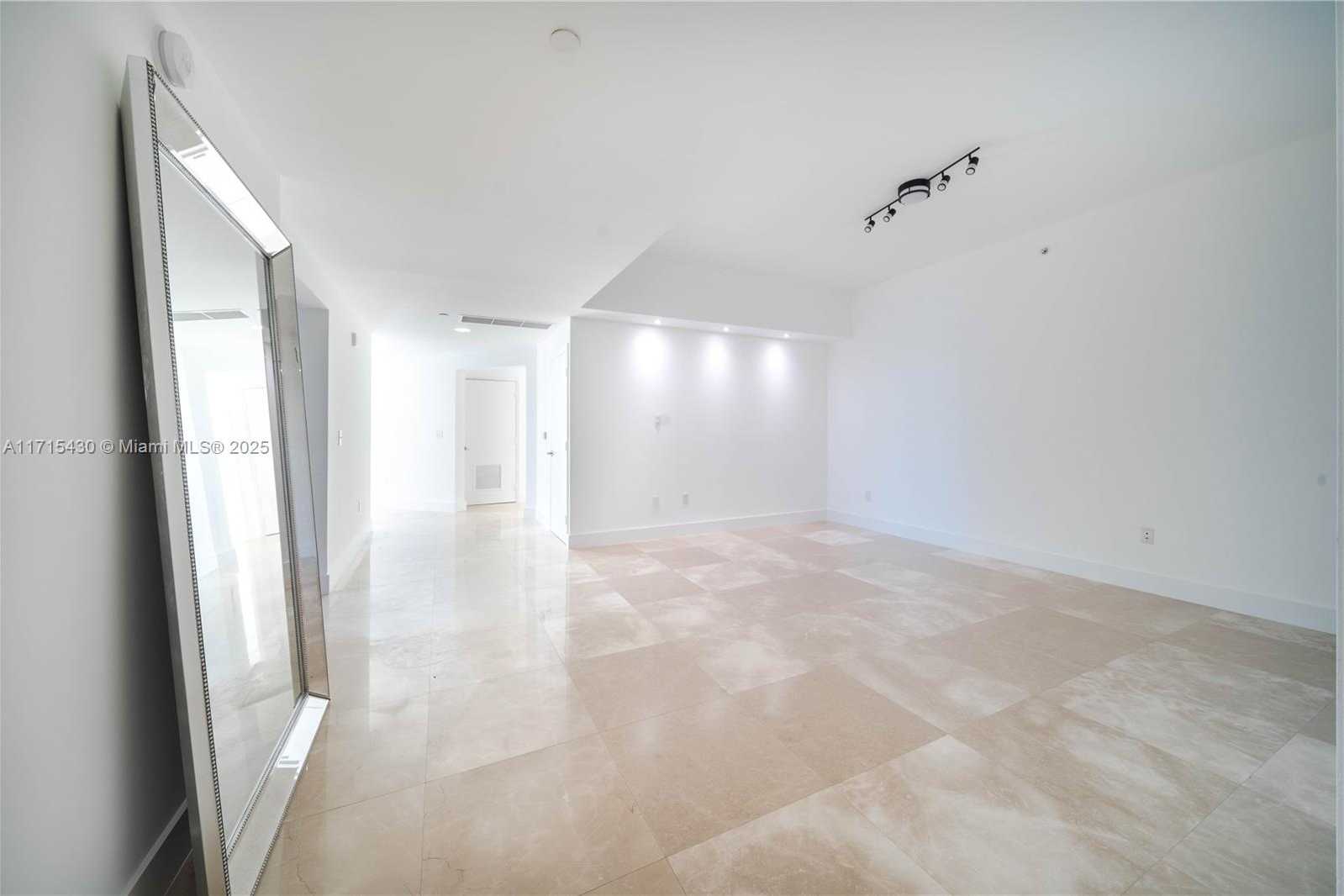 Small Image of 3330 NORTH EAST 190TH ST #LPH14, Aventura Number 13