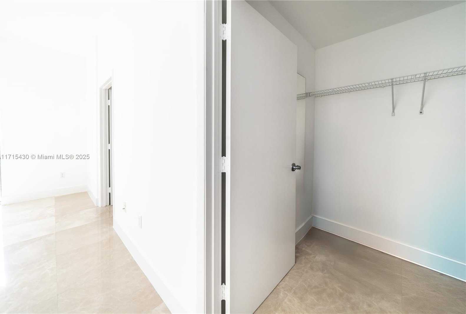 Small Image of 3330 NORTH EAST 190TH ST #LPH14, Aventura Number 26