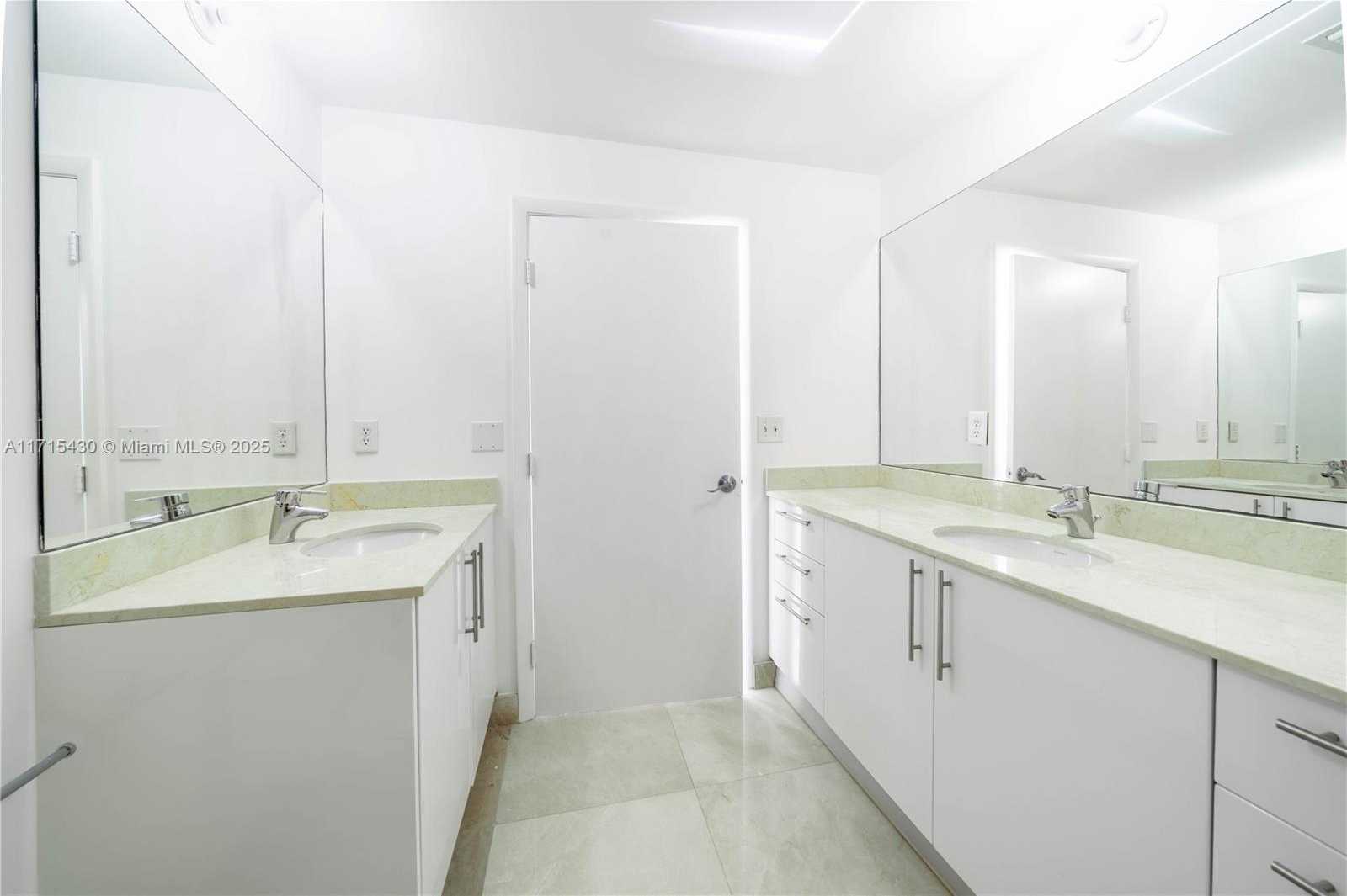 Small Image of 3330 NORTH EAST 190TH ST #LPH14, Aventura Number 32
