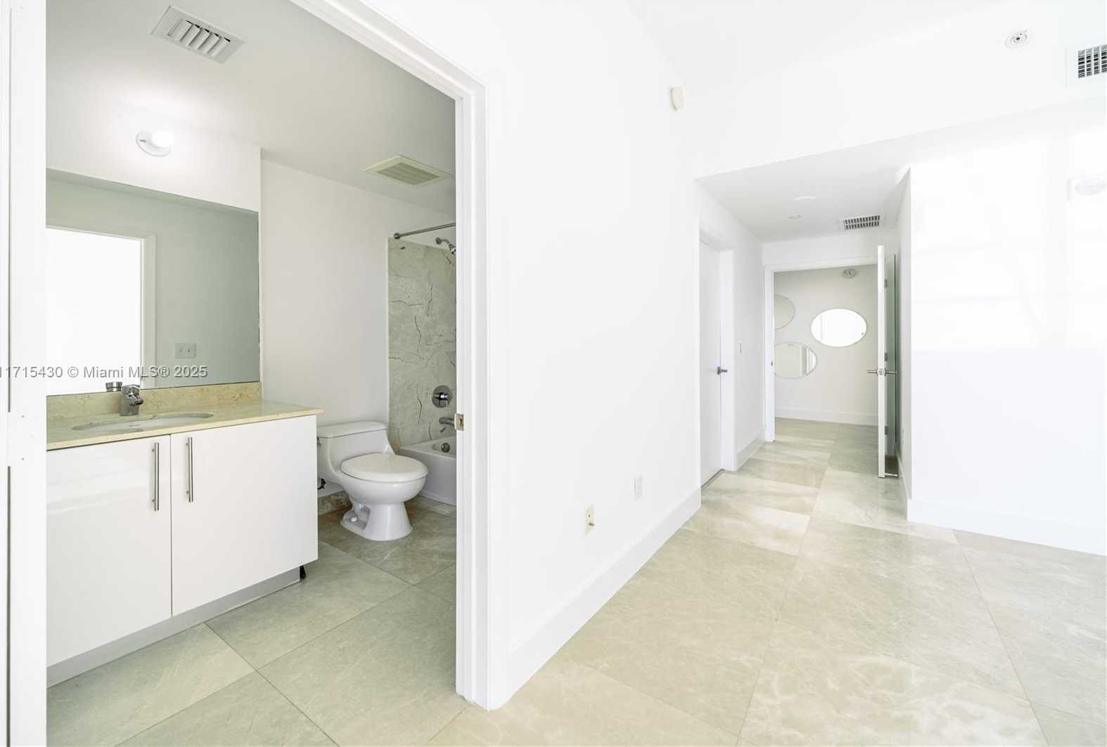 Small Image of 3330 NORTH EAST 190TH ST #LPH14, Aventura Number 35