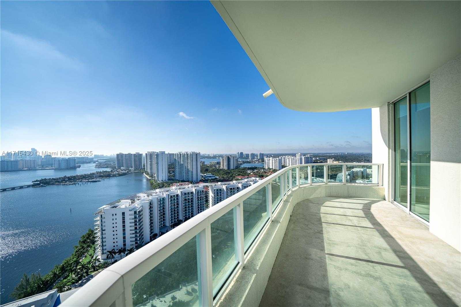Small Image of 3330 NORTH EAST 190TH ST #LPH14, Aventura Number 40