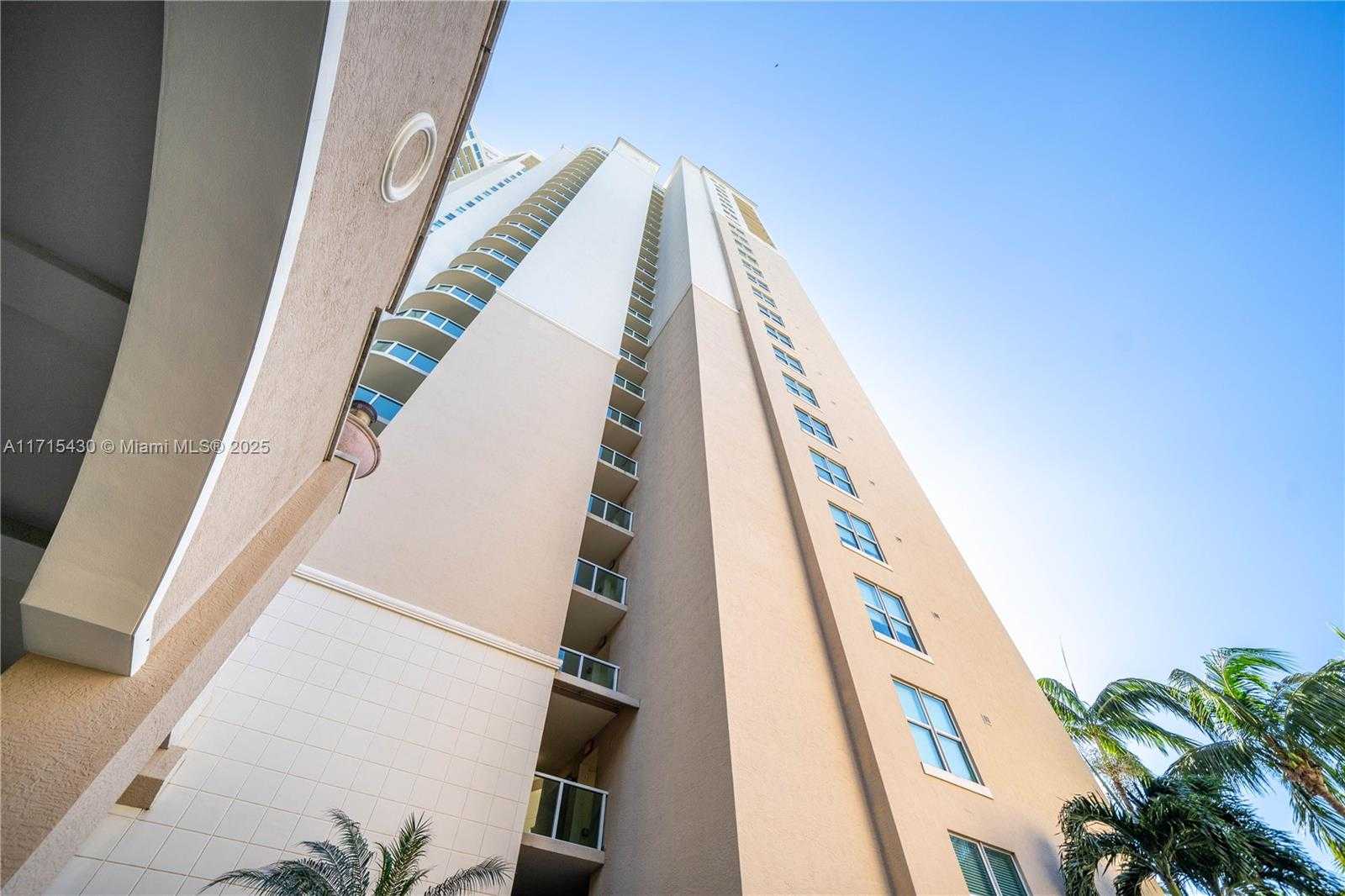 Small Image of 3330 NORTH EAST 190TH ST #LPH14, Aventura Number 42