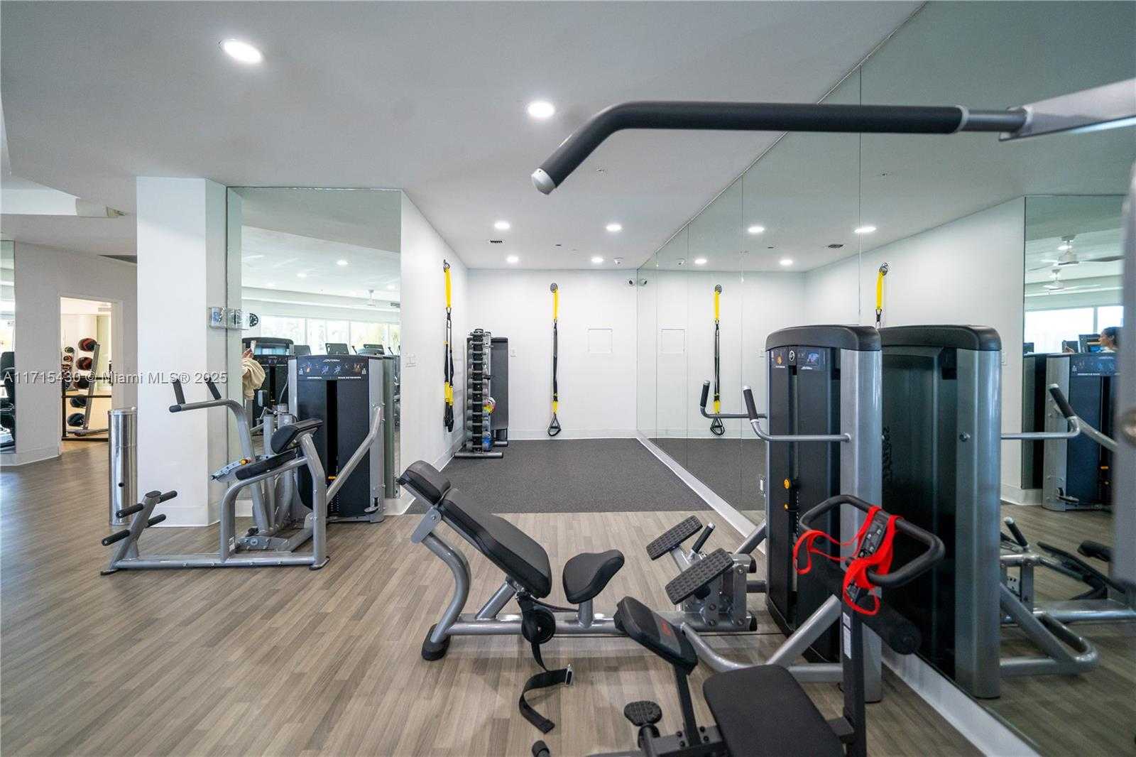 Small Image of 3330 NORTH EAST 190TH ST #LPH14, Aventura Number 51