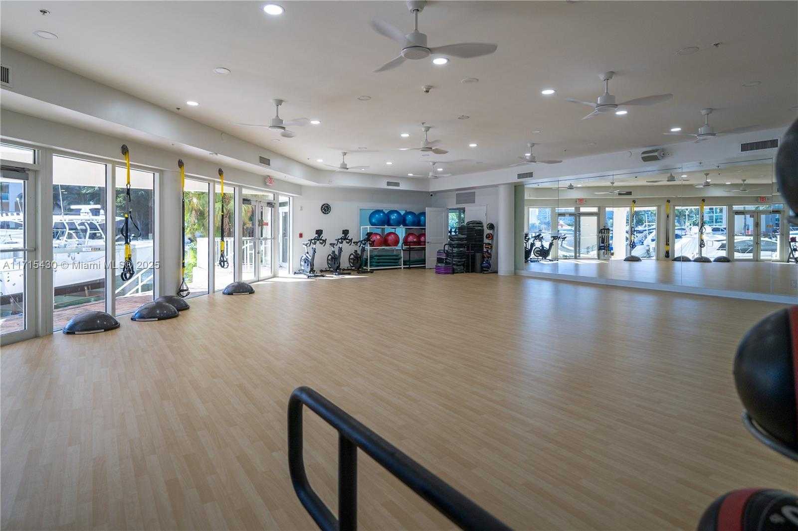 Small Image of 3330 NORTH EAST 190TH ST #LPH14, Aventura Number 52