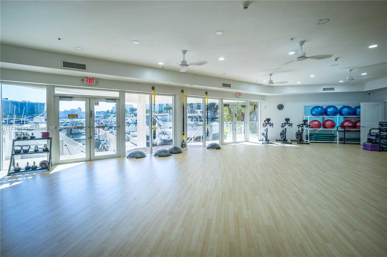 Small Image of 3330 NORTH EAST 190TH ST #LPH14, Aventura Number 54