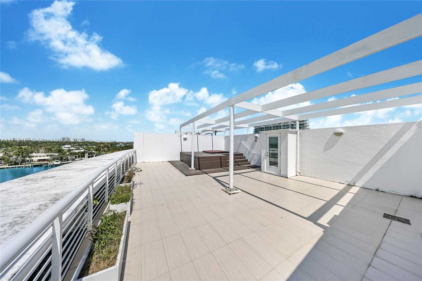 Small Image of 6580 INDIAN CREEK DR #602, Miami Beach Number 17