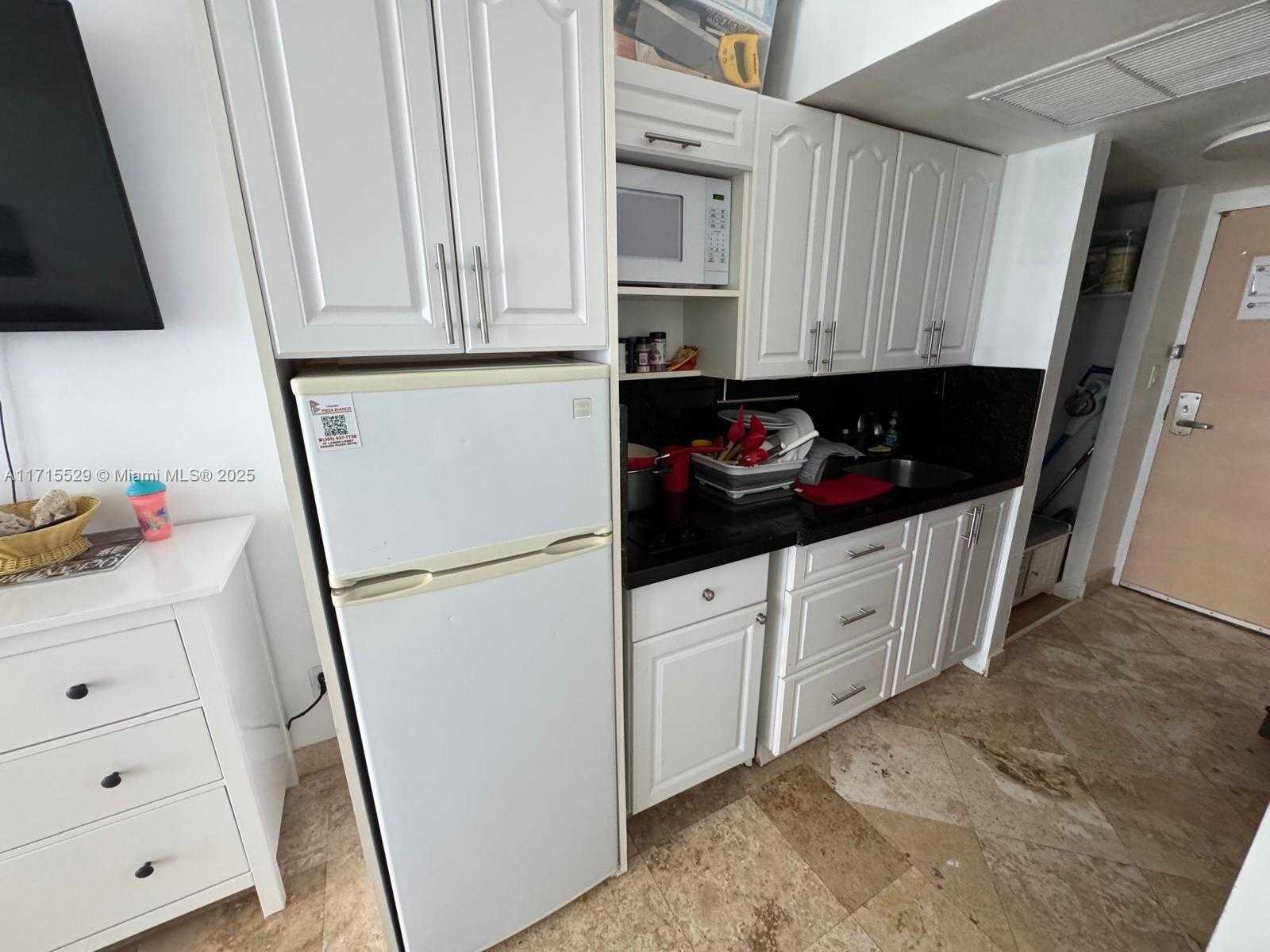 Small Image of 19201 COLLINS AVE #1017, Sunny Isles Beach Number 11