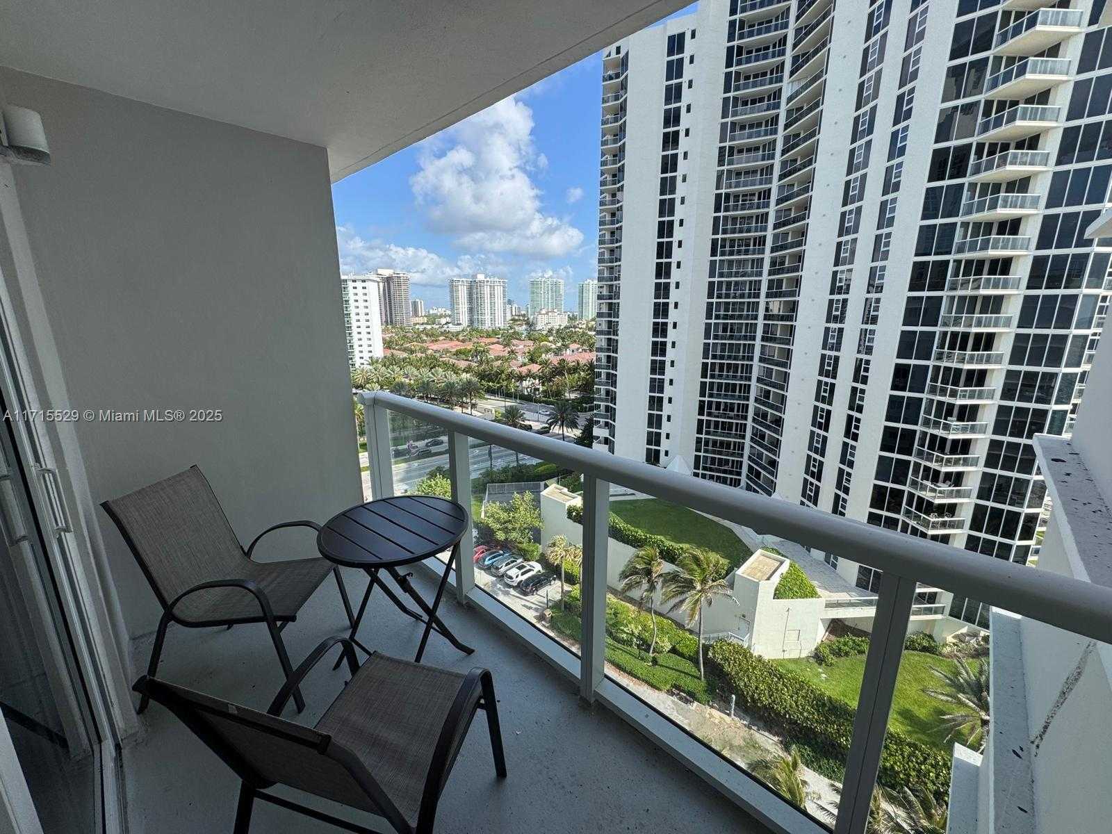 Small Image of 19201 COLLINS AVE #1017, Sunny Isles Beach Number 2