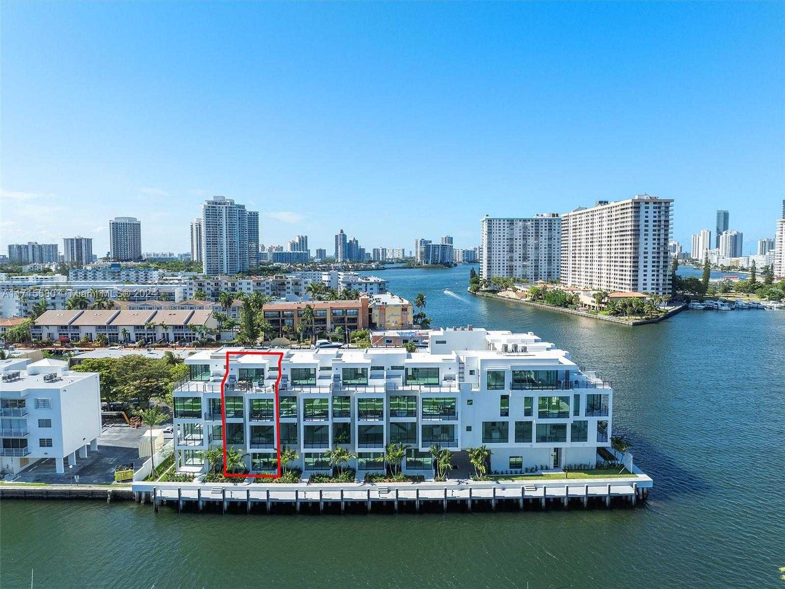 Small Image of 4002 NORTH EAST 167 ST, North Miami Beach Number 58