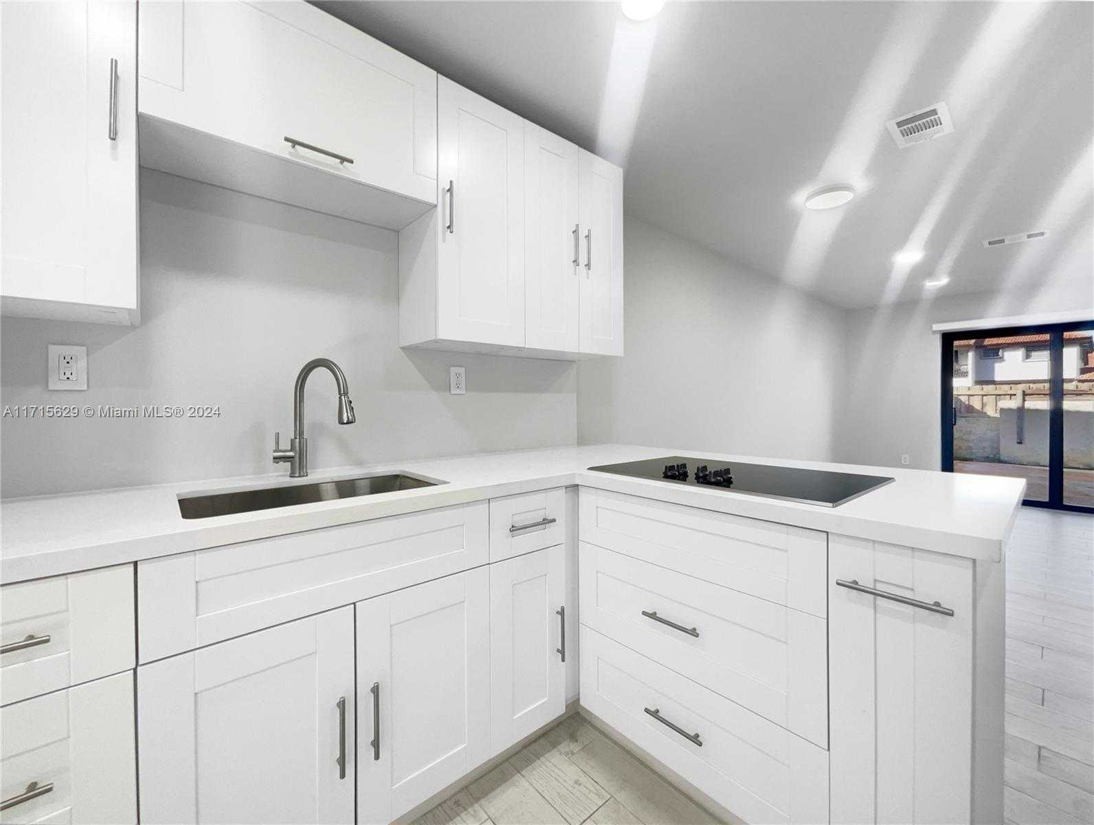 Small Image of 13353 SOUTH WEST 59TH TER, Miami Number 11