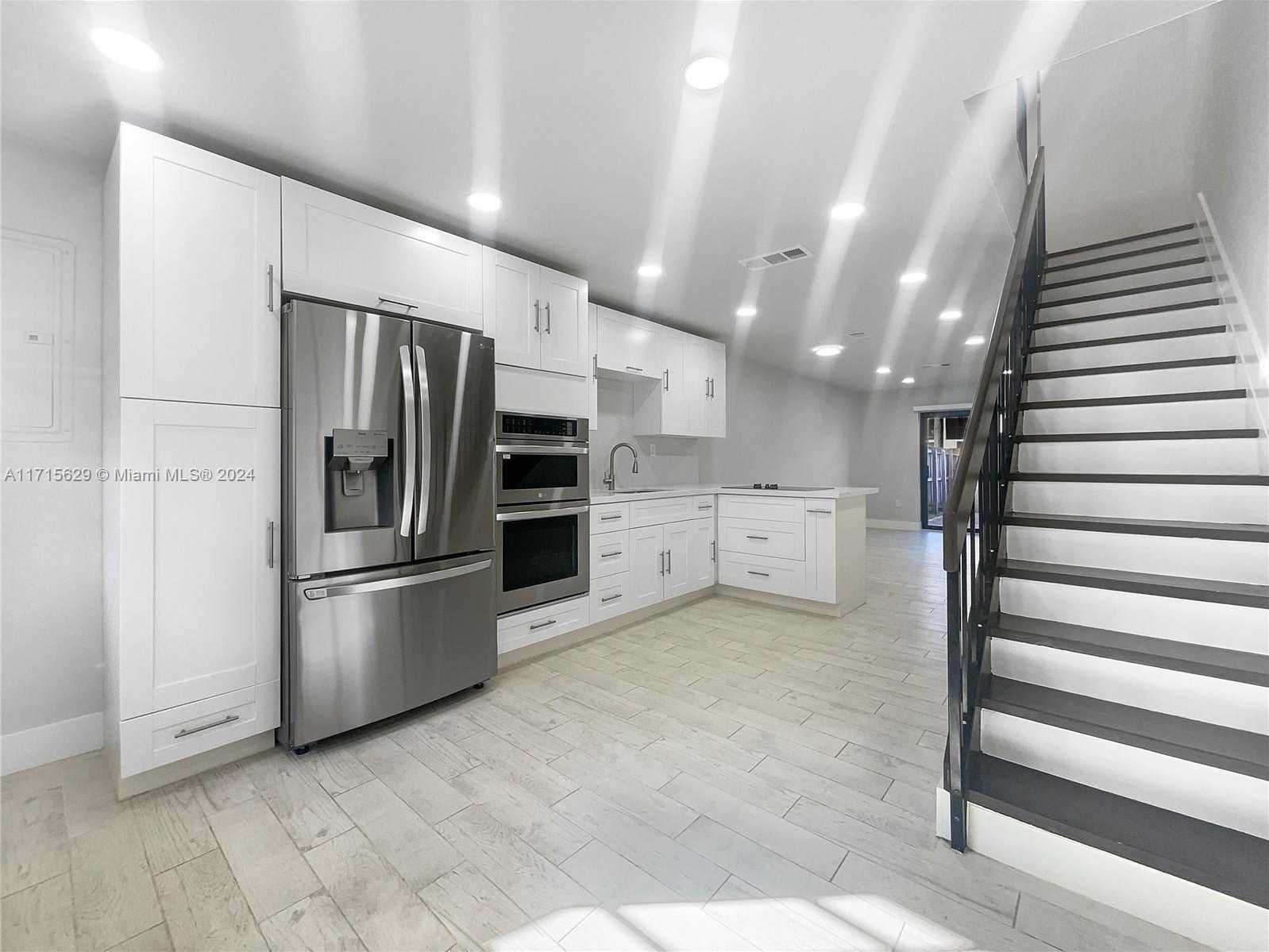 Small Image of 13353 SOUTH WEST 59TH TER, Miami Number 6