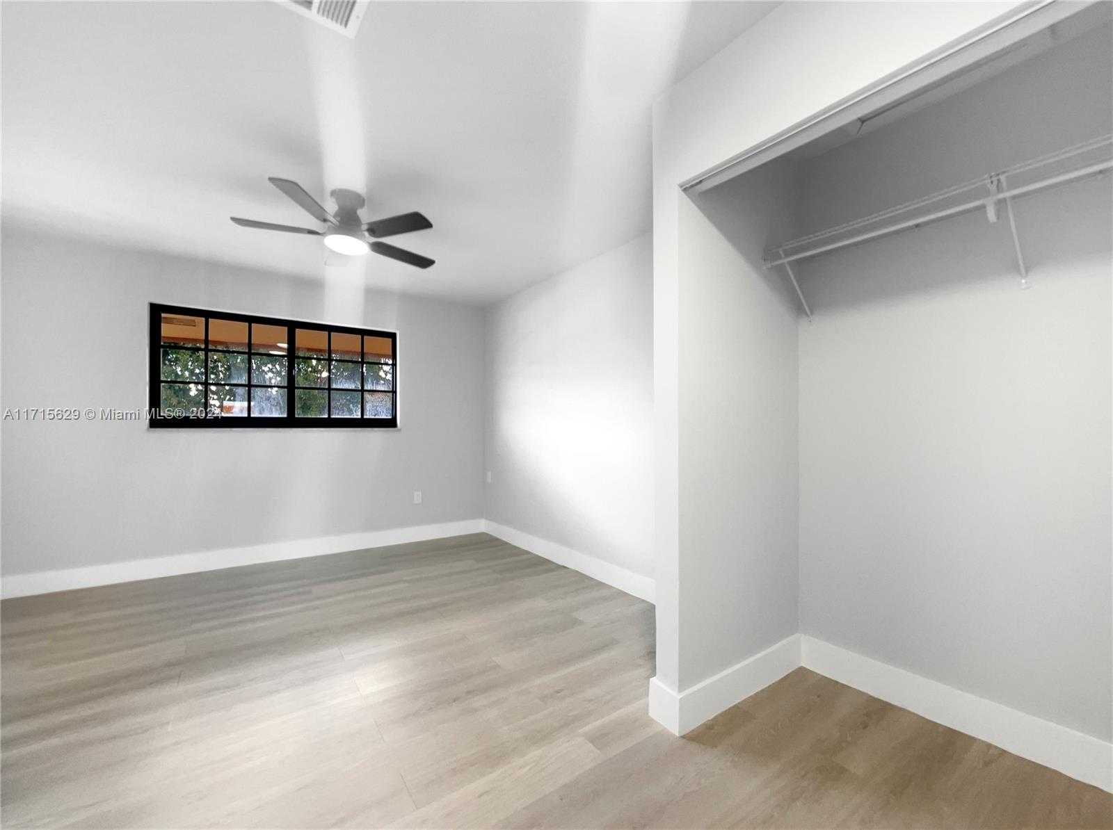 Small Image of 13353 SOUTH WEST 59TH TER, Miami Number 9
