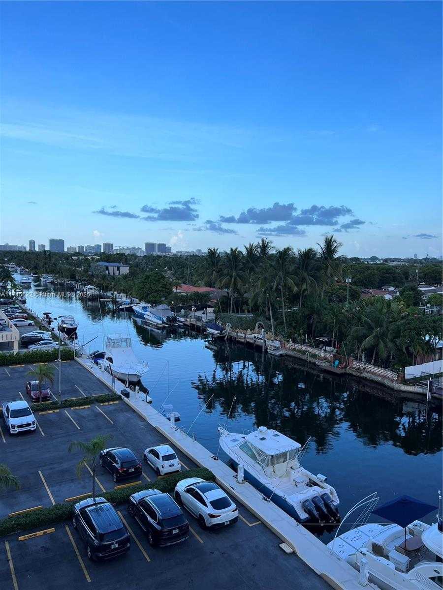 Small Image of 2020 NORTH EAST 135TH ST #607, North Miami Number 5