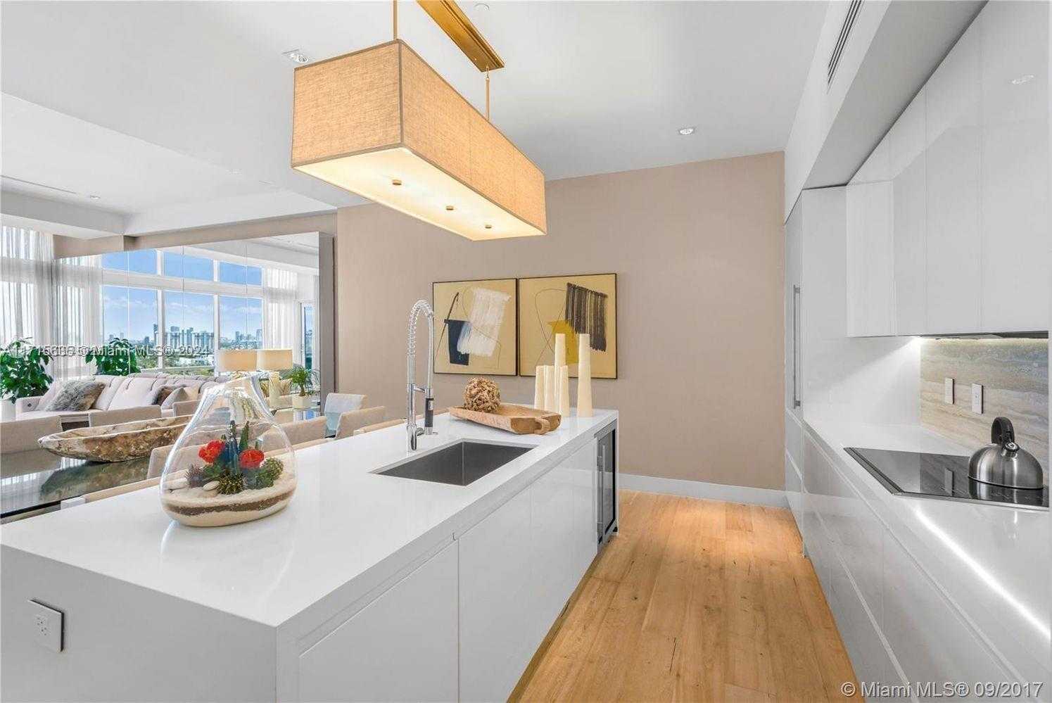 Small Image of 102 24TH ST #PH-1617, Miami Beach Number 7