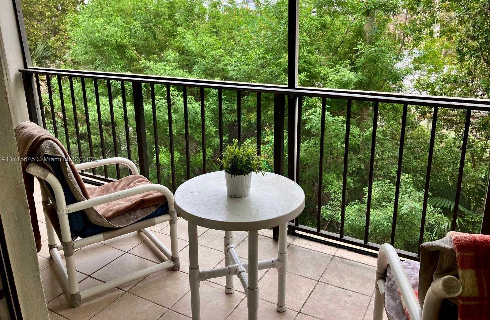 Small Image of 201 178TH DR #337, Sunny Isles Beach Number 14