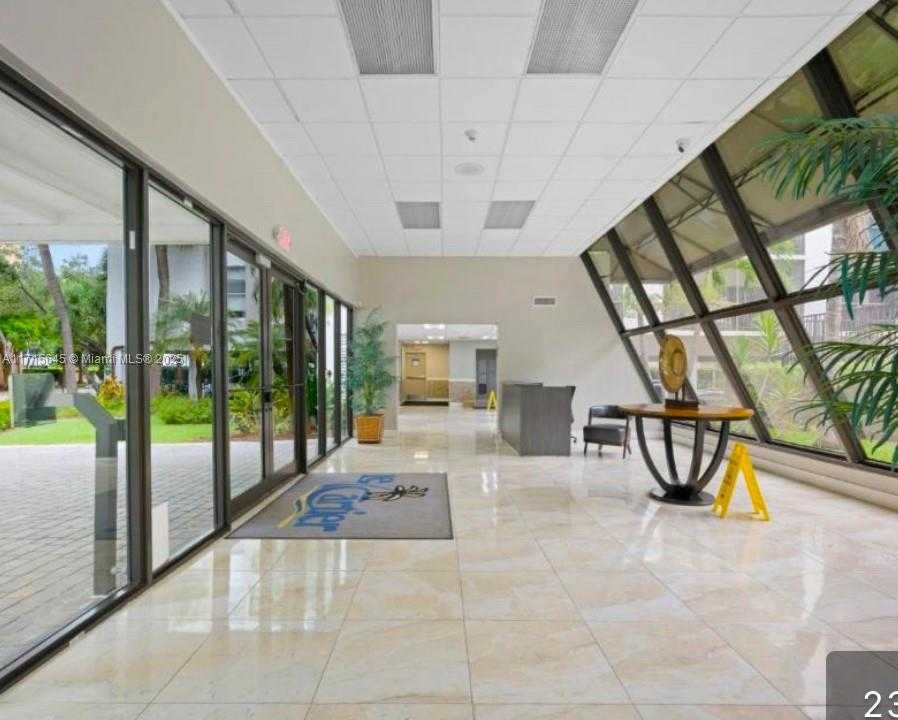 Small Image of 201 178TH DR #337, Sunny Isles Beach Number 16