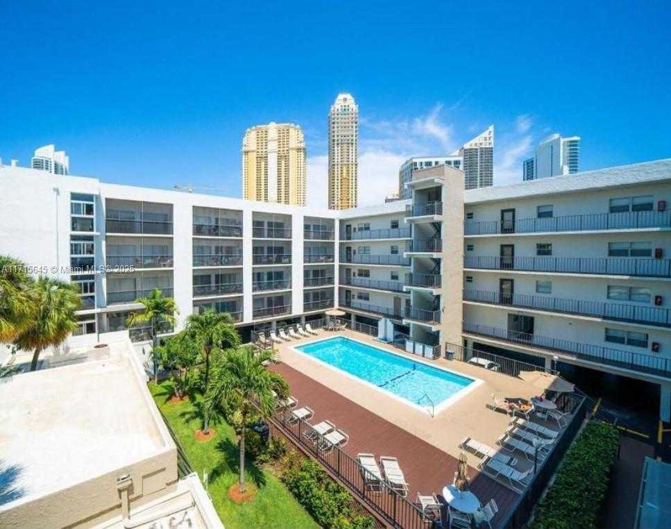Small Image of 201 178TH DR #337, Sunny Isles Beach Number 17