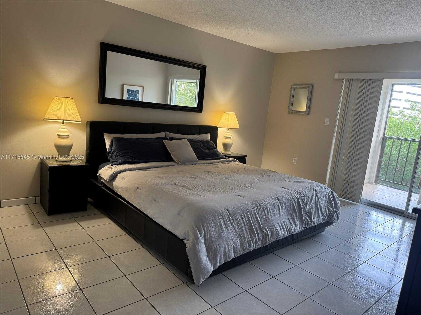 Small Image of 201 178TH DR #337, Sunny Isles Beach Number 7