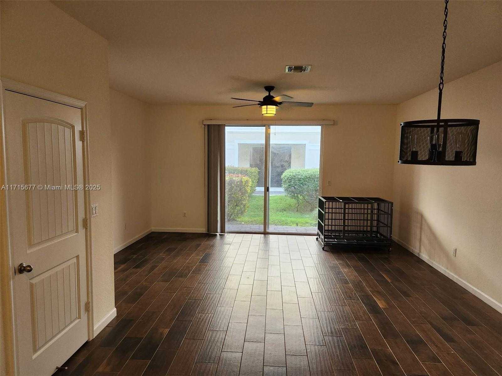 Small Image of 374 SOUTH EAST 1ST DR, Deerfield Beach Number 6