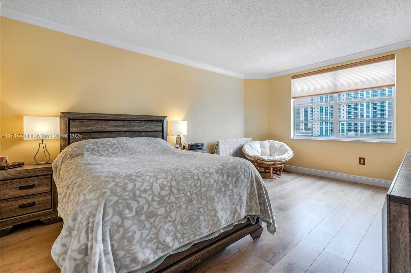Small Image of 1985 SOUTH OCEAN DR #6P, Hallandale Beach Number 19