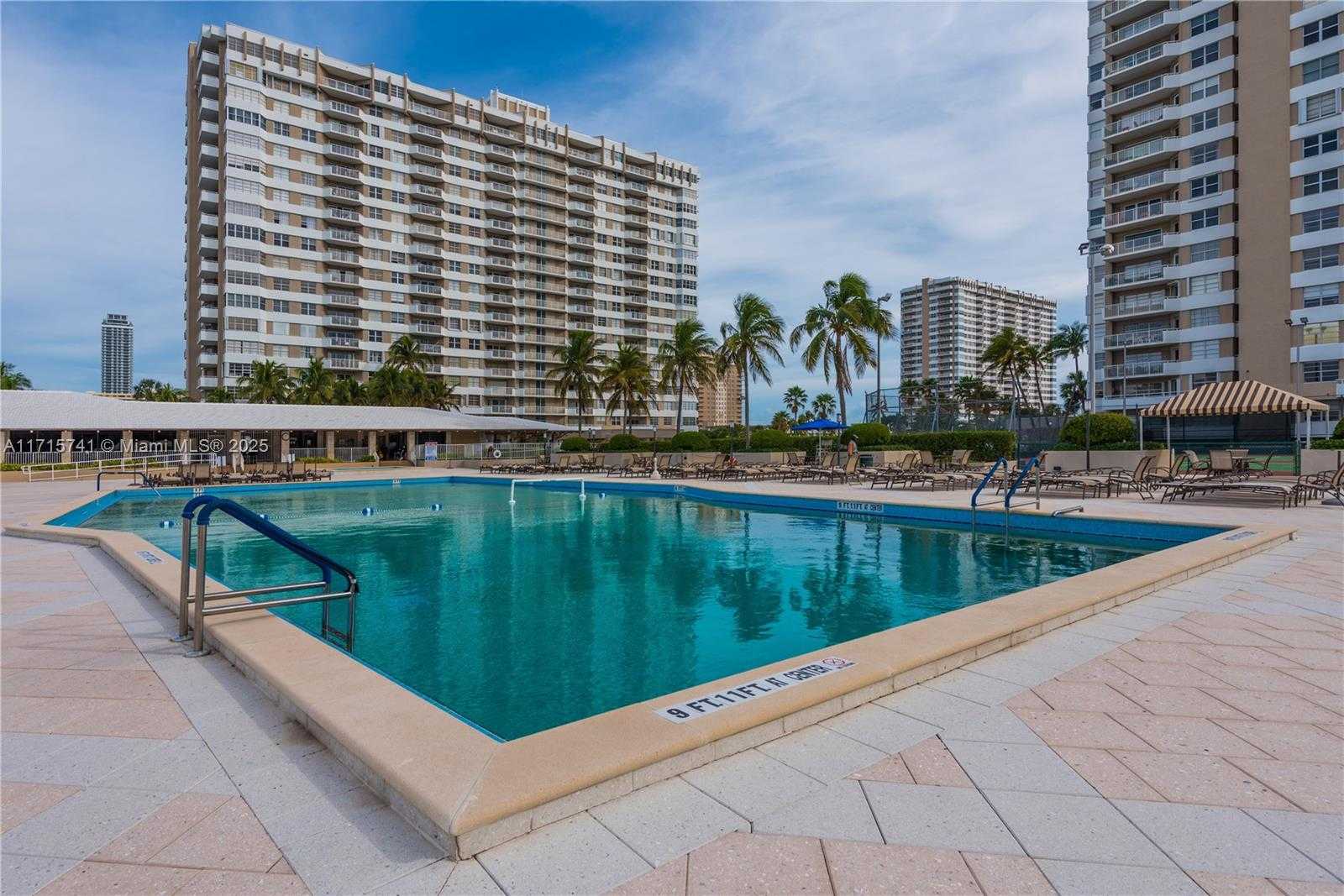 Small Image of 1985 SOUTH OCEAN DR #6P, Hallandale Beach Number 25